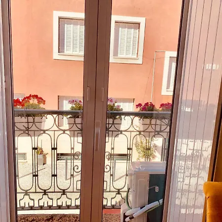 דירה Alfacinha Ajuda *