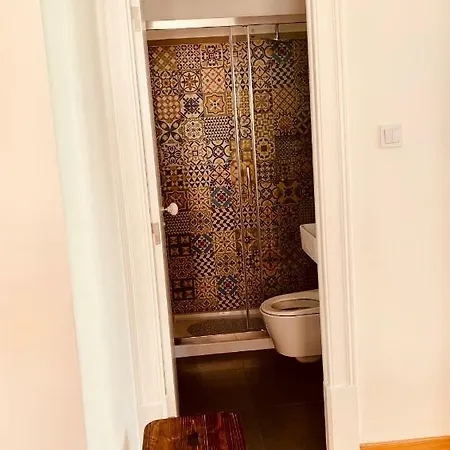 Alfacinha Ajuda * リスボン